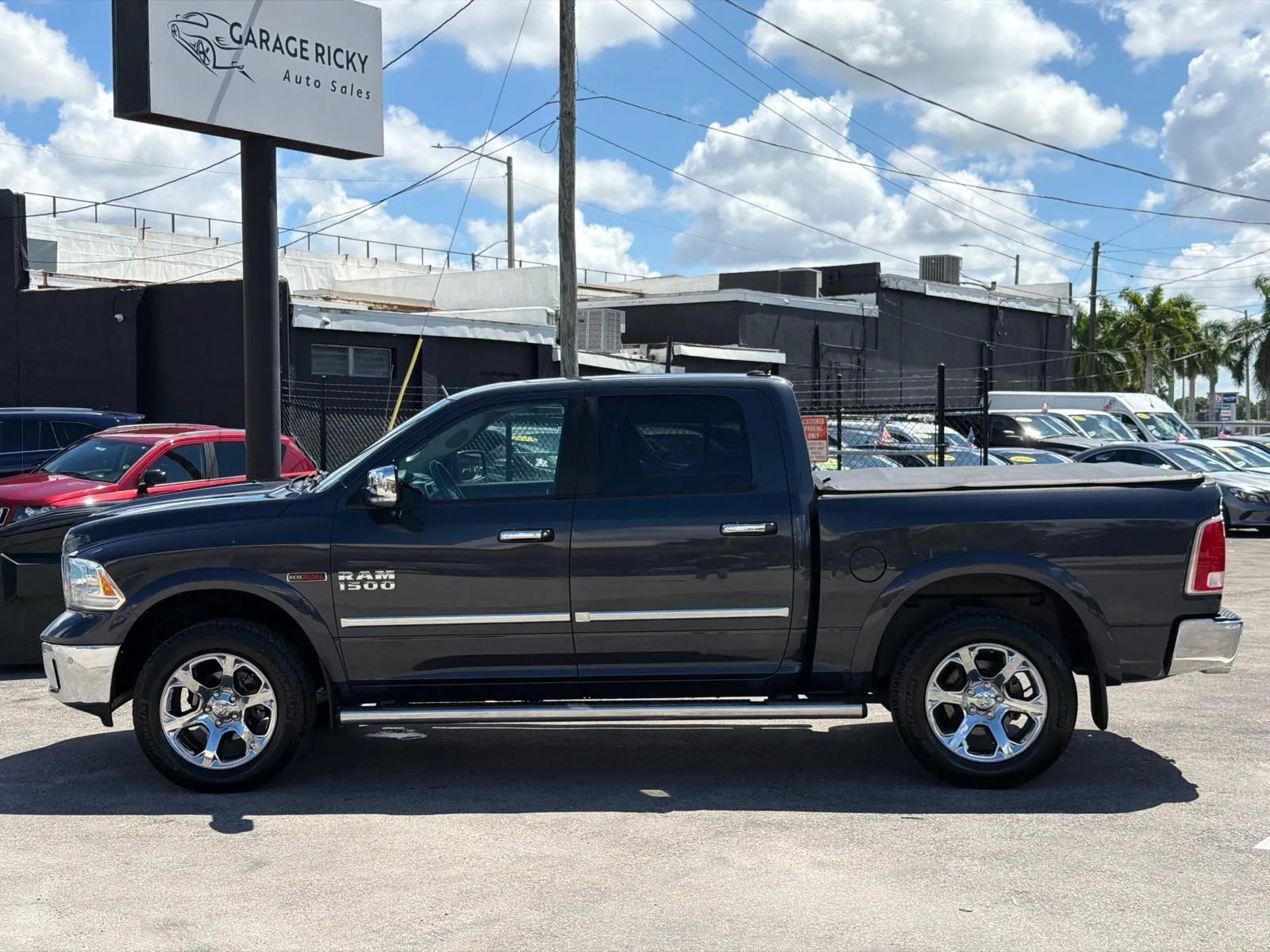 Used 2016 RAM 1500 Laramie w/ Convenience Group AWD/4WD image 8