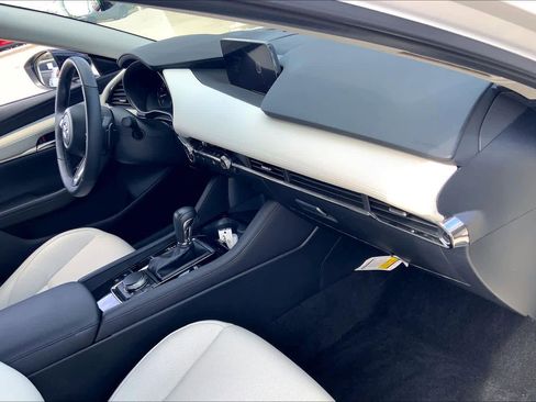 Used 2024 MAZDA MAZDA3 2.5 Turbo Sedan w/Premium Plus image 18