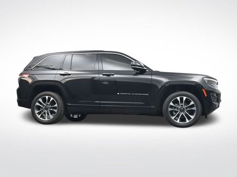 Used 2023 Jeep Grand Cherokee Overland image 36