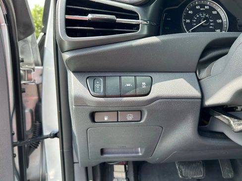 Used 2022 Hyundai Ioniq Blue image 13