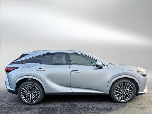 Used 2026 Lexus RX 450h Luxury w/ Convenience Package image 6