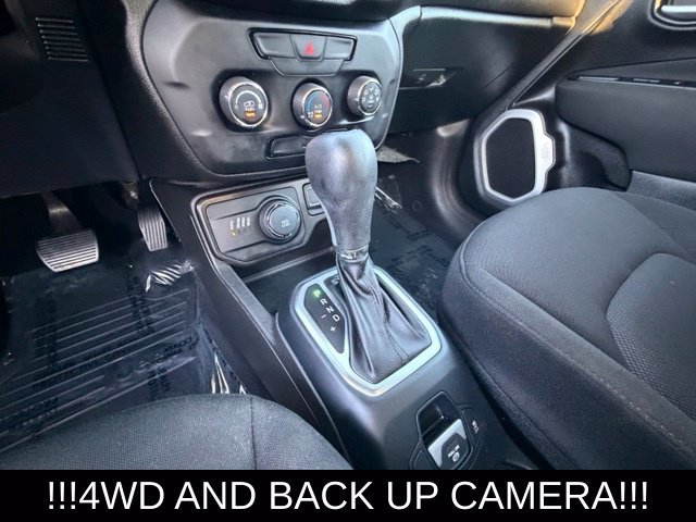 Used 2020 Jeep Renegade Sport w/ Sport Appearance Group AWD/4WD image 19