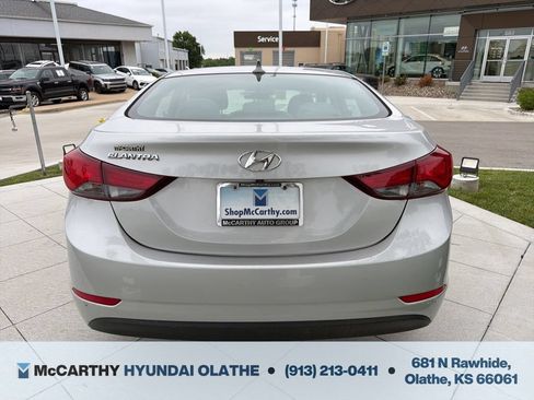 Used 2015 Hyundai Elantra SE w/ Option Group 02 FWD image 13