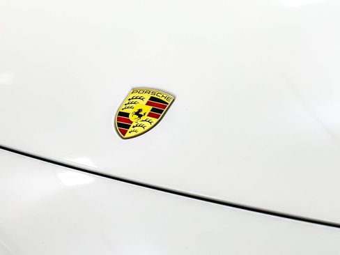 Used 2019 Porsche Panamera image 12
