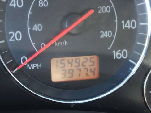 Used 2005 INFINITI FX35 AWD w/ (P01) Touring Pkg image 8