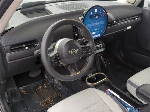 Certified 2025 MINI Cooper S image 10