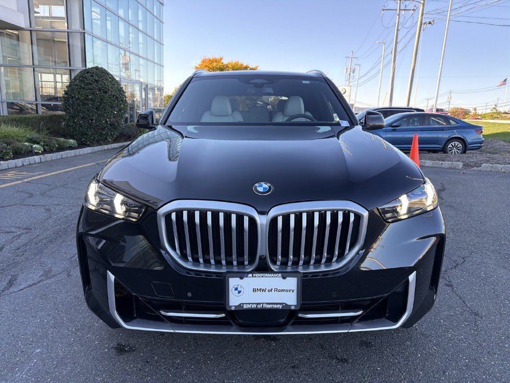 Used 2024 BMW X5 xDrive40i AWD/4WD image 14