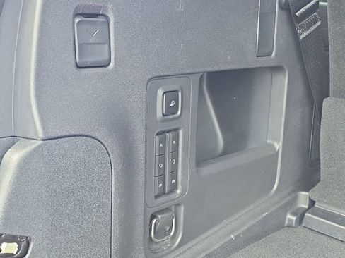 Used 2025 Ford Expedition Platinum AWD/4WD image 10