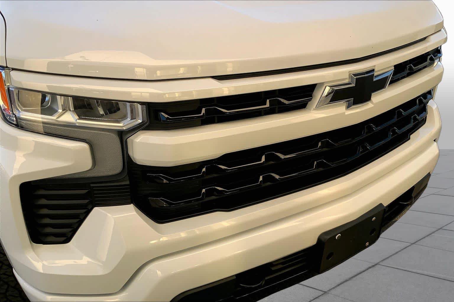 Used 2024 Chevrolet Silverado 1500 RST w/ LPO, Dark Essentials Package AWD/4WD image 27