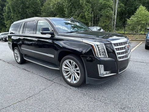 Used 2019 Cadillac Escalade ESV Premium Luxury w/ LPO, Radiant Package RWD image 5