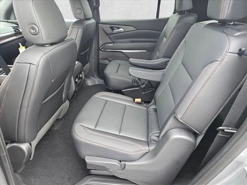 New 2026 Chevrolet Traverse Z71 image 16