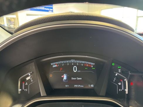 Used 2018 Honda CR-V Touring image 12