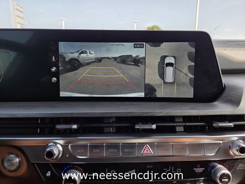 Used 2025 Kia Telluride SX X-Line AWD/4WD image 9