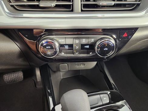 New 2026 Chevrolet Trax LT w/ Driver Confidence Package image 19