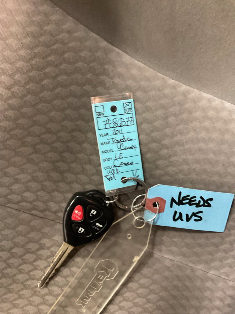 Used 2011 Toyota Camry LE w/ LE Extra-Value Pkg FWD image 30