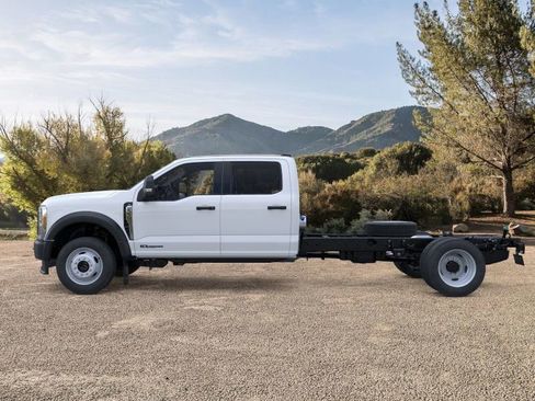 New 2026 Ford F550 4x4 Crew Cab Super Duty image 3