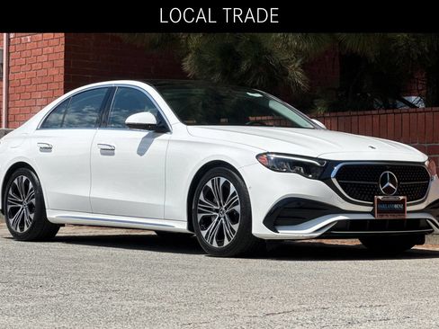 Used 2025 Mercedes-Benz E 350 4MATIC Sedan image 2