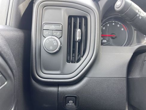 New 2026 GMC Sierra 2500 Pro w/ Convenience Package image 17