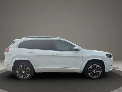Used 2019 Jeep Cherokee Overland w/ Technology Group image 4