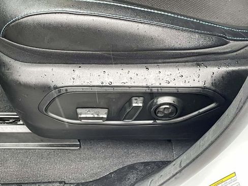 Used 2023 Jeep Grand Cherokee Trailhawk image 14