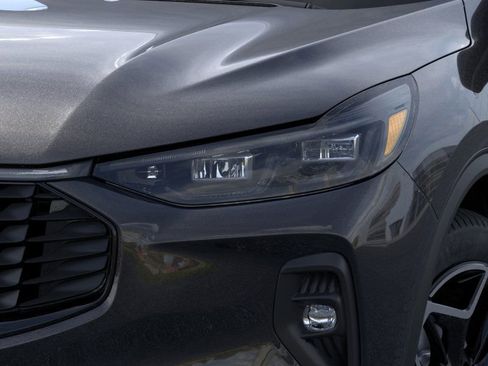 New 2026 Ford Escape Platinum w/ Premium Technology Package image 18