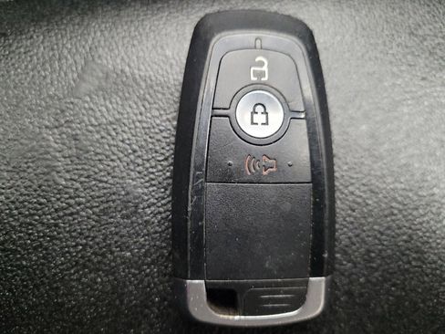 Used 2018 Ford EcoSport Titanium image 32