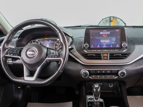 Used 2023 Nissan Altima 2.5 SR image 17