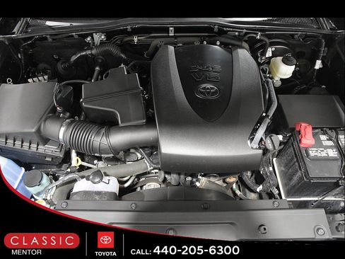 Certified 2023 Toyota Tacoma SR AWD/4WD image 18