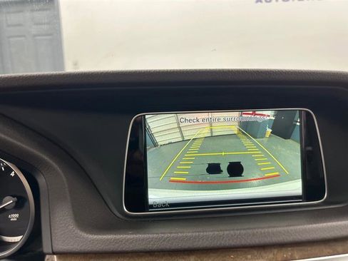 Used 2014 Mercedes-Benz E 350 4MATIC Sedan image 21