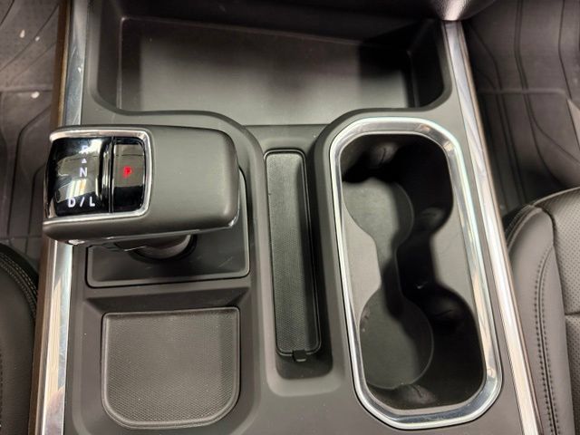 Certified 2024 Chevrolet Silverado 1500 High Country w/ Technology Package AWD/4WD image 15