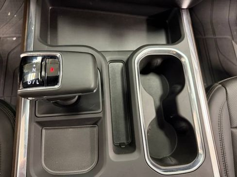 Certified 2024 Chevrolet Silverado 1500 High Country w/ Technology Package AWD/4WD image 15