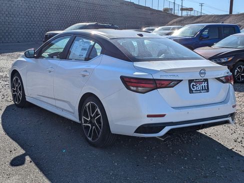 New 2025 Nissan Sentra SR image 9