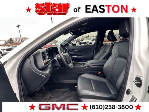 Used 2024 Toyota Crown Platinum image 18