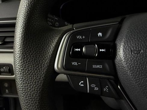 Used 2020 Honda Accord LX image 14