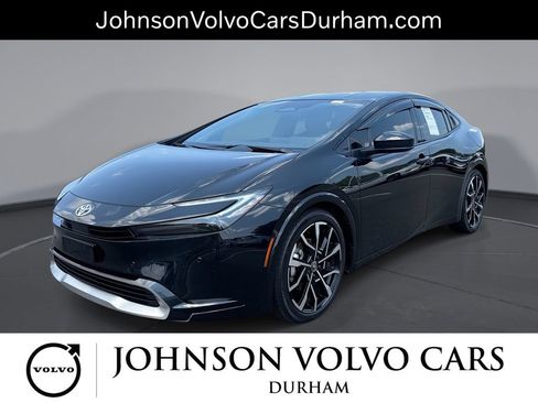 Used 2025 Toyota Prius Plug-In Hybrid FWD image 1