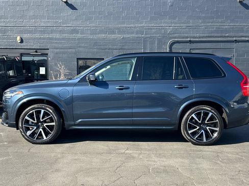 Certified 2023 Volvo XC90 T8 Plus AWD/4WD image 6