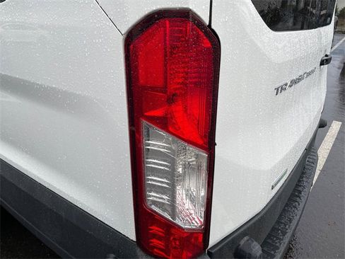 Used 2018 Ford Transit 350 XLT image 18