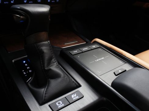 Used 2022 Lexus ES 300h Ultra Luxury w/ Accessory Package 2 FWD image 72