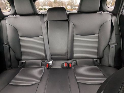 Used 2024 Toyota Corolla Cross XSE image 19