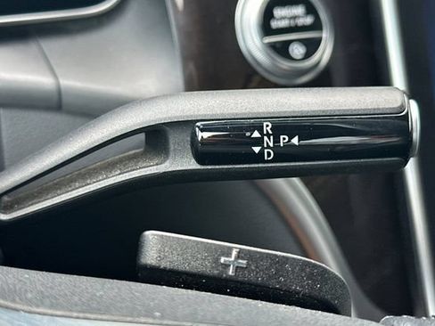 Used 2024 Mercedes-Benz GLC 300 image 24