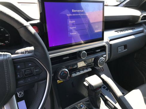 Certified 2025 Toyota Tacoma TRD Sport w/ TRD Sport Upgrade Package image 18