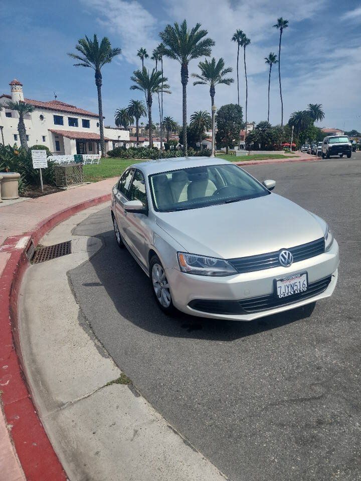 Used 2012 Volkswagen Jetta SE FWD image 3