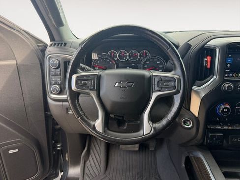 Used 2020 Chevrolet Silverado 1500 LT Trail Boss AWD/4WD image 12
