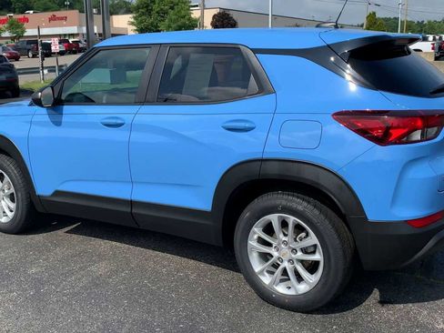 Certified 2024 Chevrolet TrailBlazer LS w/ LS Convenience Package FWD image 6