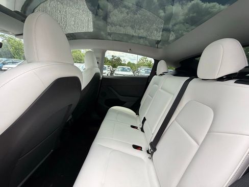Used 2023 Tesla Model Y Long Range AWD/4WD image 16