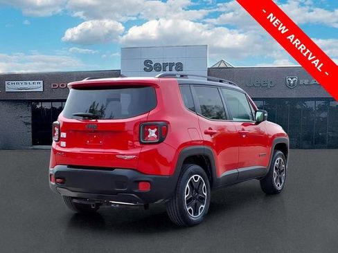 Used 2016 Jeep Renegade Trailhawk AWD/4WD image 6
