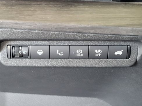 Certified 2024 Nissan Ariya AWD image 8