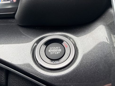 Certified 2023 Jeep Grand Cherokee L Laredo image 30