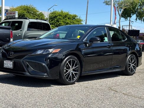 Certified 2023 Toyota Camry SE w/ Blackout Package (TMS) image 7