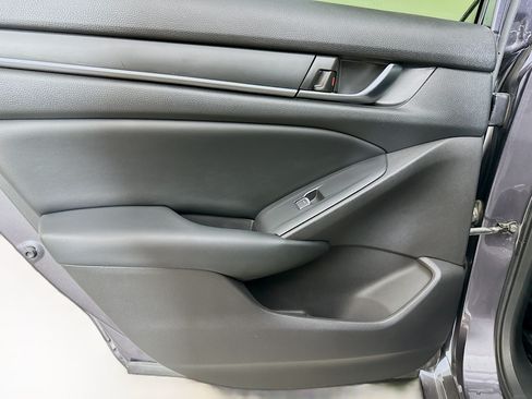 Used 2018 Honda Accord Sport image 26